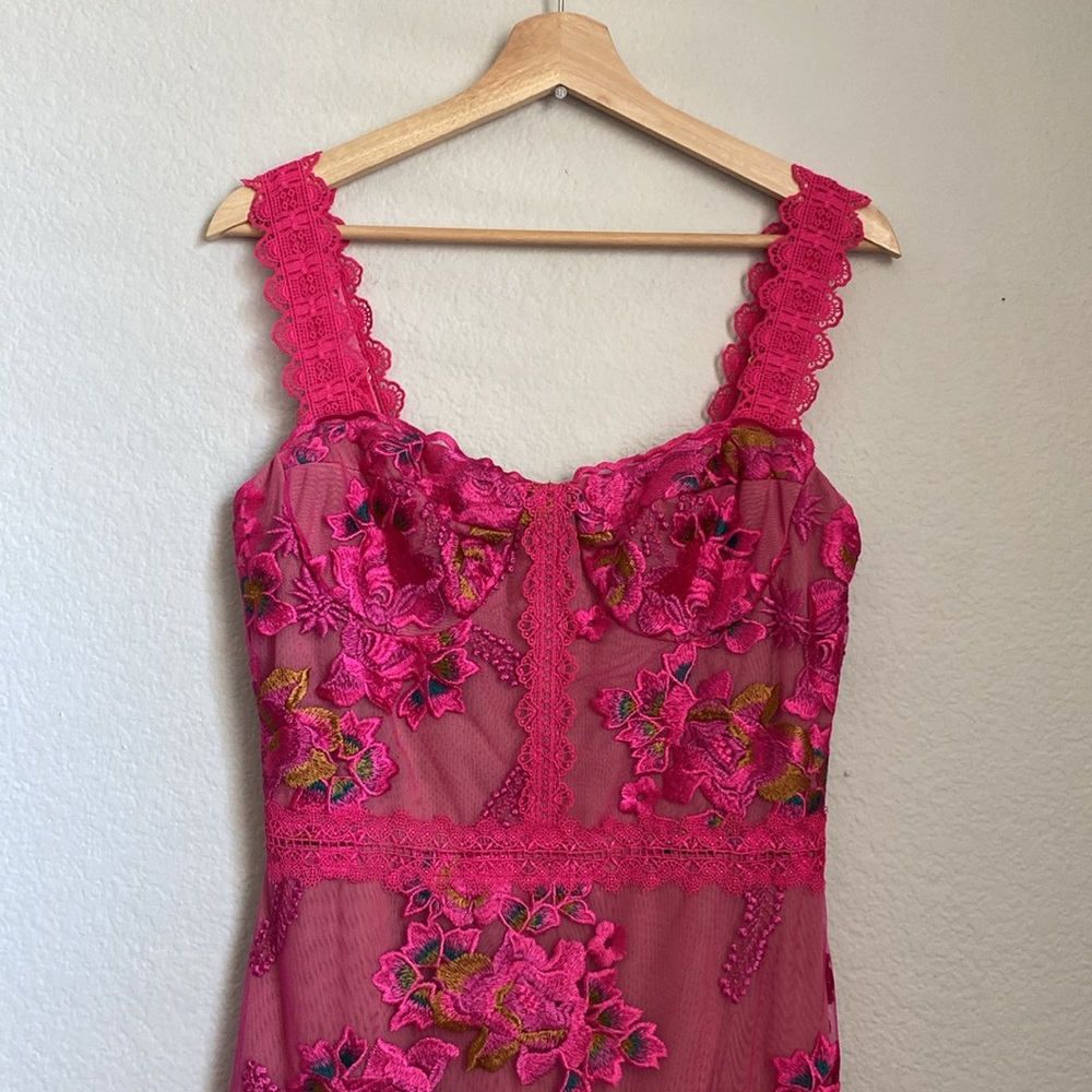 Bronx and Banco Hot Pink Lace Appliqué Asymmetric Midi Dress - Picture 5 of 16